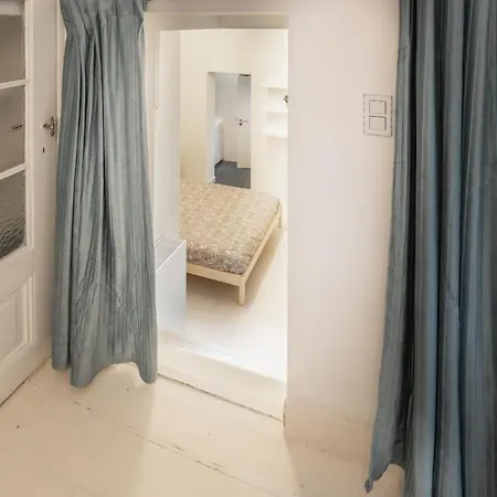 National Street Apartment *