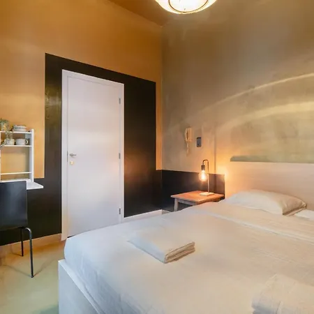 National Street Apartment *
